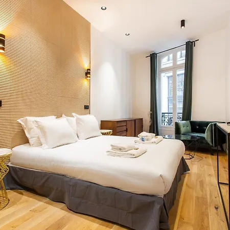 My - Champs Elysees Apartamento