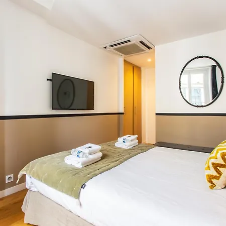 My - Champs Elysees Apartamento