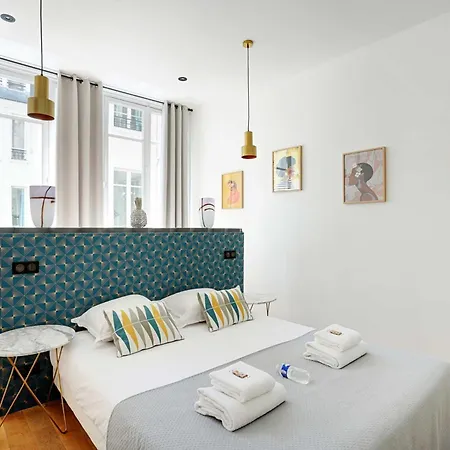 My - Champs Elysees Apartamento