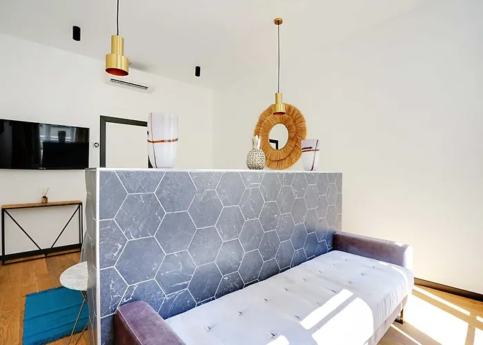 My - Champs Elysees Apartment Paris