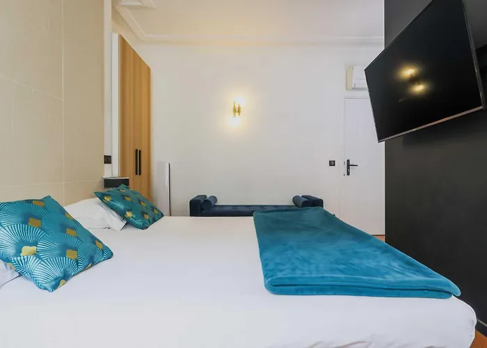 My - Champs Elysees Apartment Paris